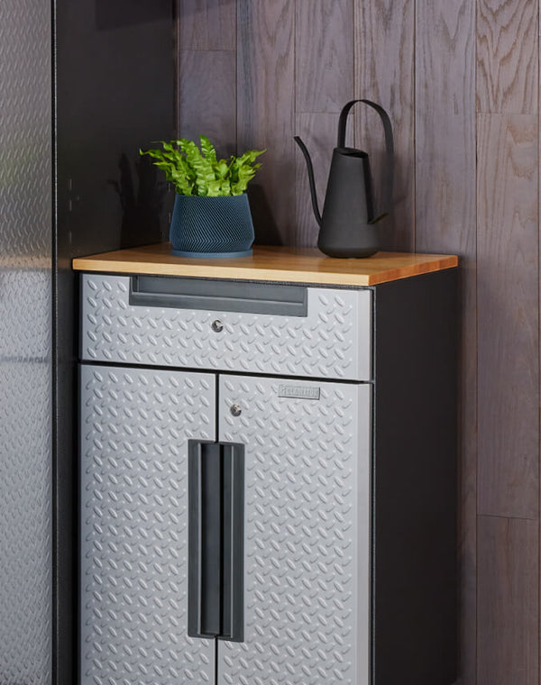 Auto-return drawers on cabinet.